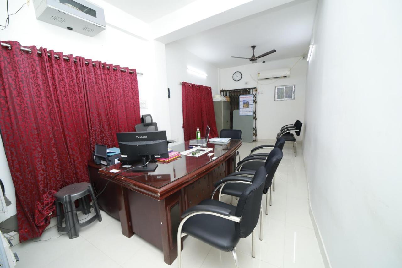 Rishika Guest House And Banquet Calcuta Exterior foto