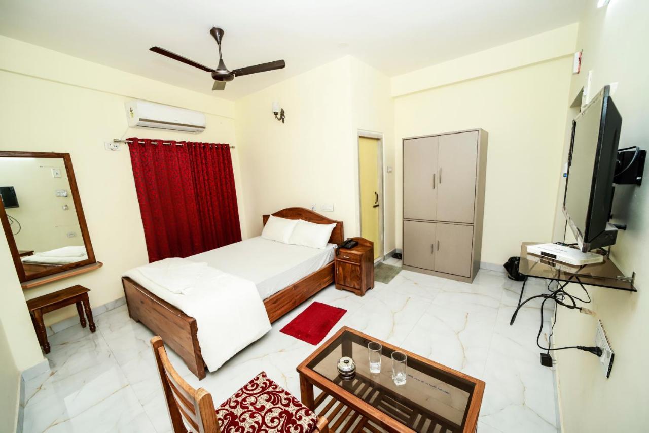 Rishika Guest House And Banquet Calcuta Exterior foto