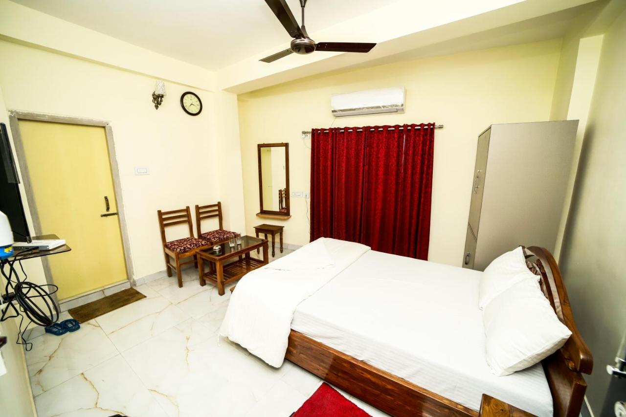 Rishika Guest House And Banquet Calcuta Exterior foto