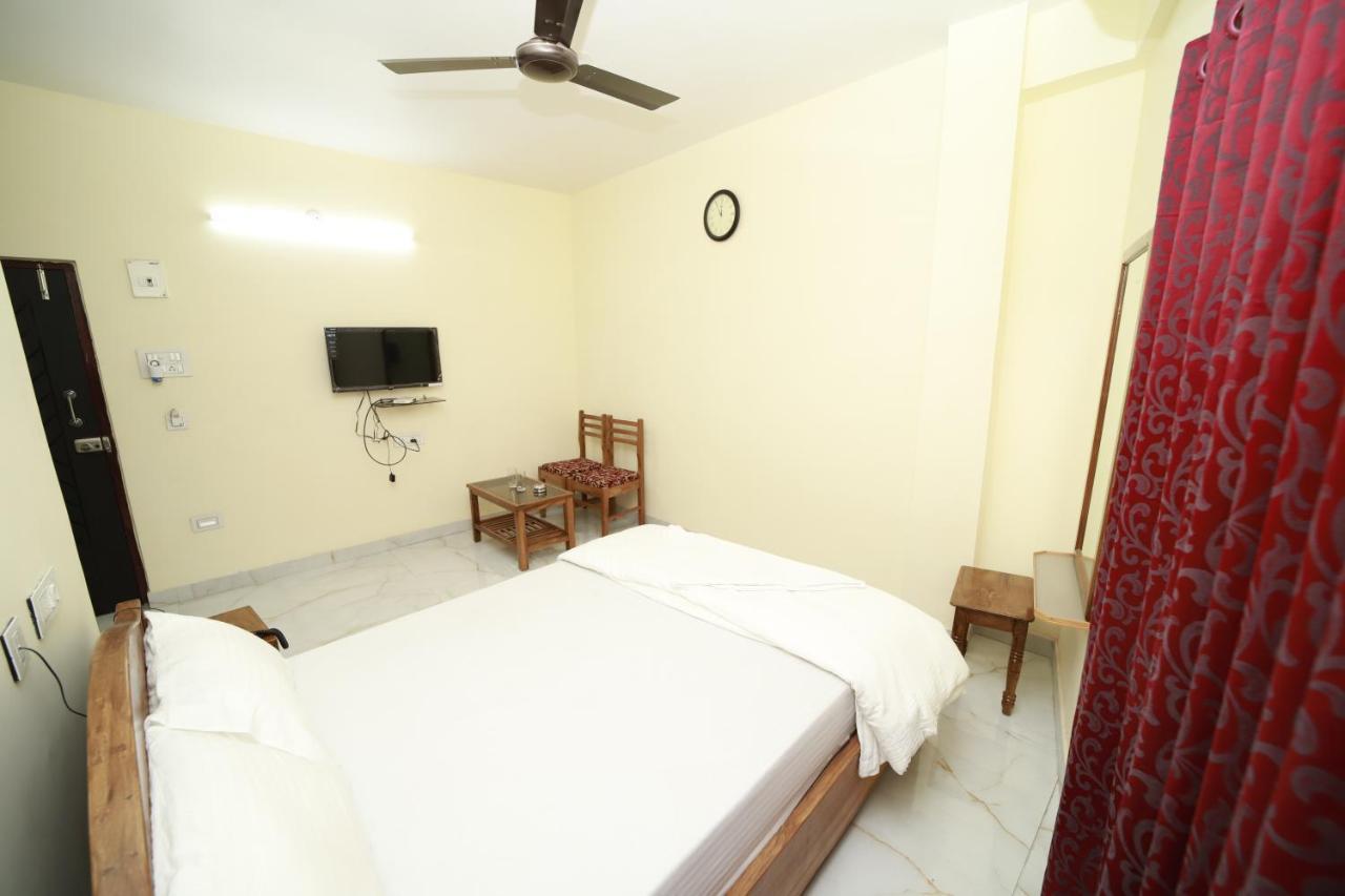 Rishika Guest House And Banquet Calcuta Exterior foto