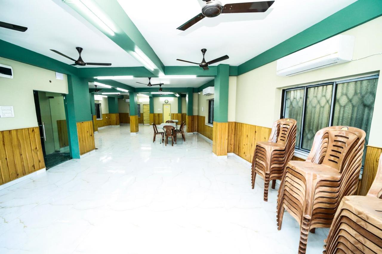 Rishika Guest House And Banquet Calcuta Exterior foto